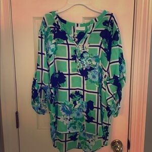 New York & Company stretch top in mint condition​